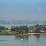 Bianca La Luna Amazing Lakeside View Magione