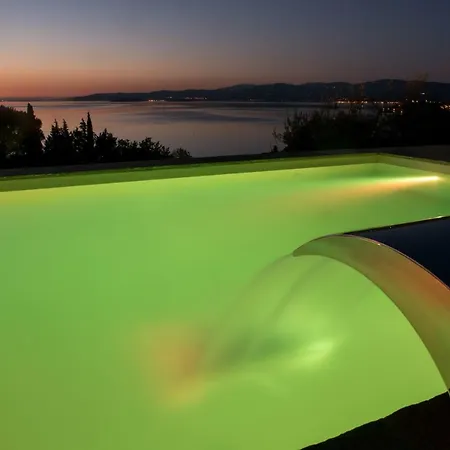 Bianca La Luna Amazing Lakeside View Villa Magione