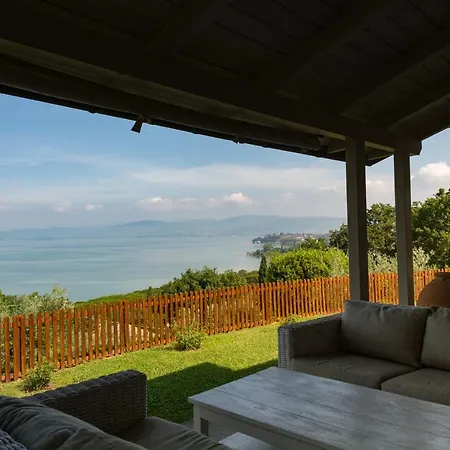 Bianca La Luna Amazing Lakeside View Villa