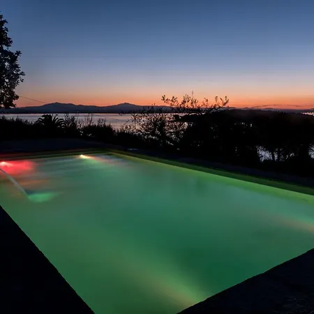 Villa Bianca La Luna Amazing Lakeside View *