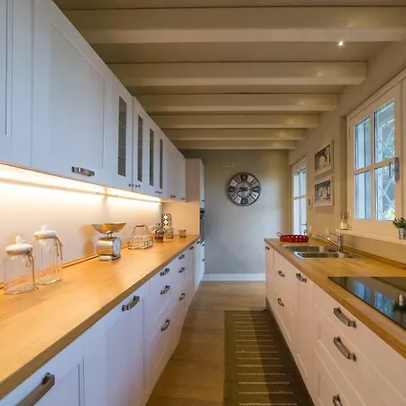 Bianca La Luna Amazing Lakeside View