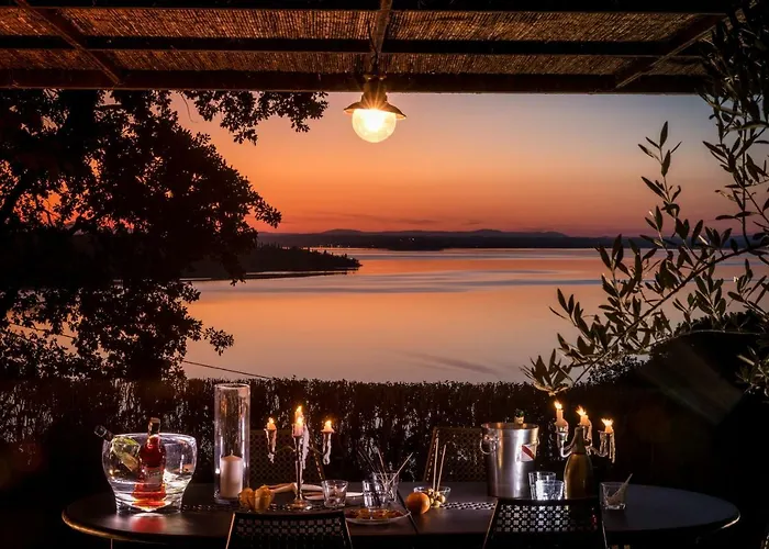 Bianca La Luna Amazing Lakeside View ヴィラ