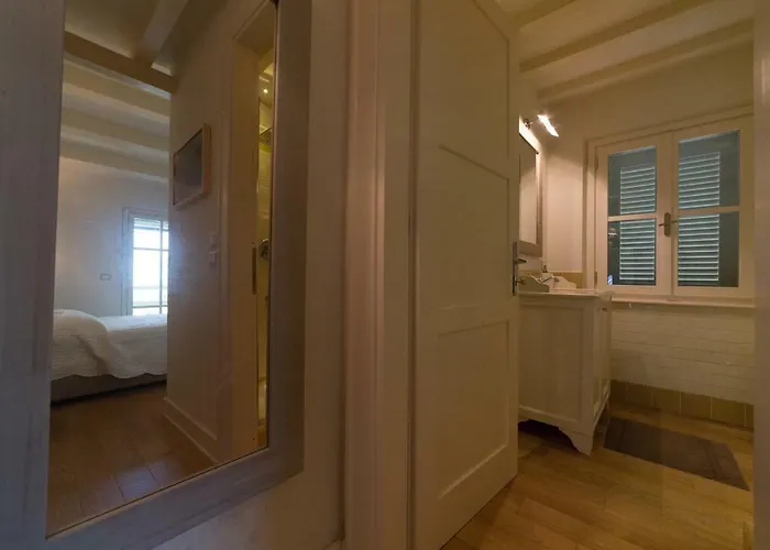 ヴィラ Bianca La Luna Amazing Lakeside View マジョーネ